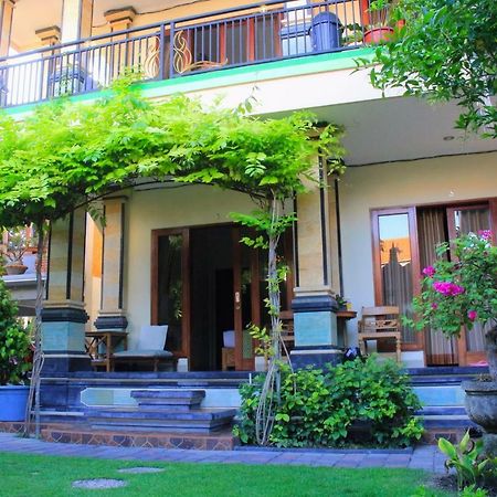 Cr Tris Rooms Seminyak Ngoại thất bức ảnh
