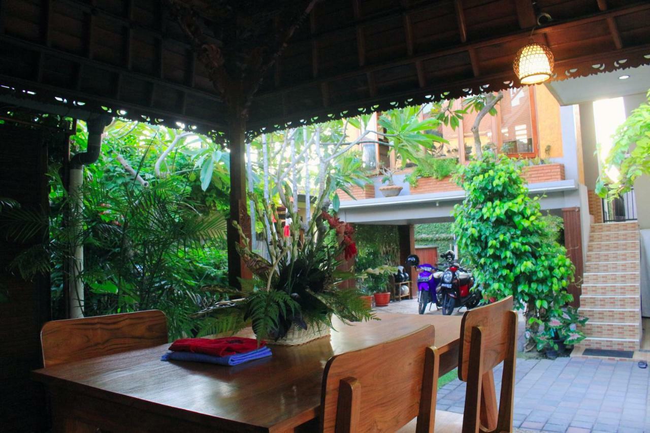 Cr Tris Rooms Seminyak Ngoại thất bức ảnh